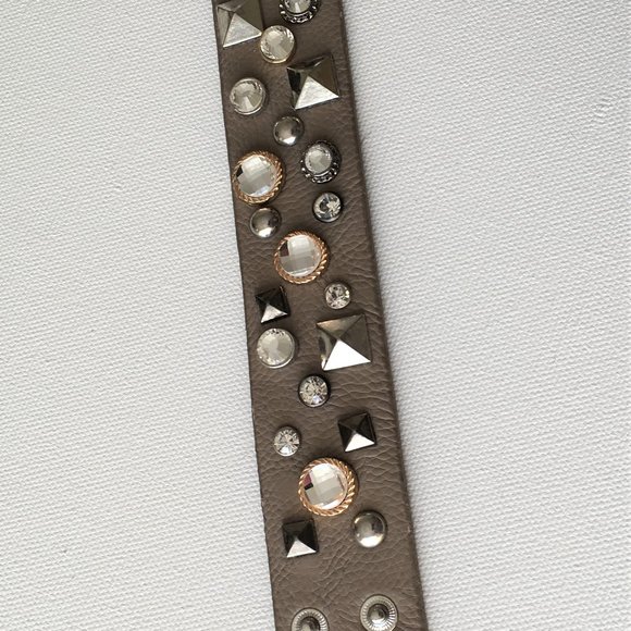 Bracelet-Studded Mixed Elements Leather Cuff (NEW) - Picture 2 of 3